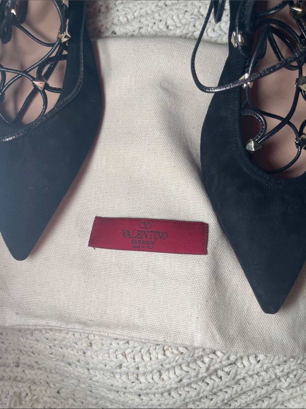 Valentino Black Lace-Up Pointed-Toe Flats with Strappy Detail - Picture 9 of 16